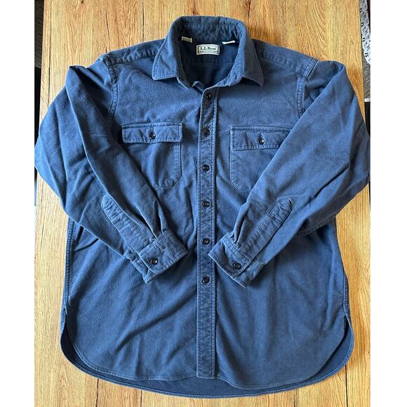 L.L. Bean Vtg Navy Blue Button Down Size Large - Picture 1 of 6